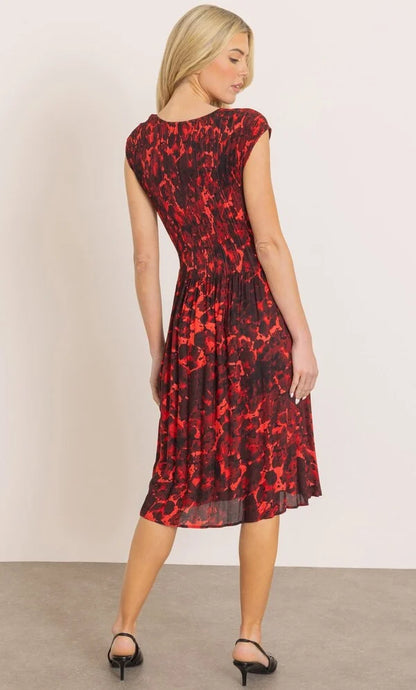 Printed Round Neck Pleated Dress