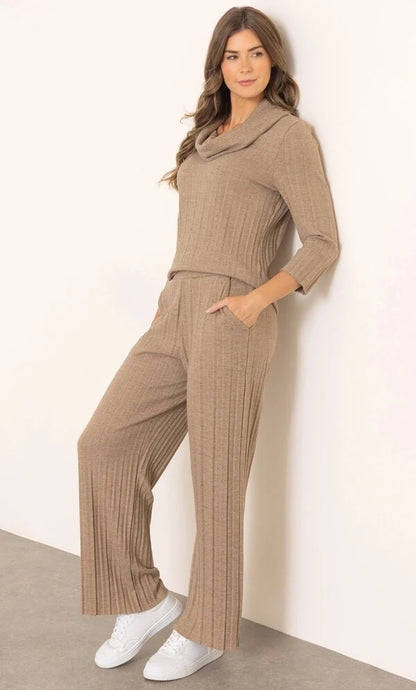 Wide Leg Pleated Knit Trousers