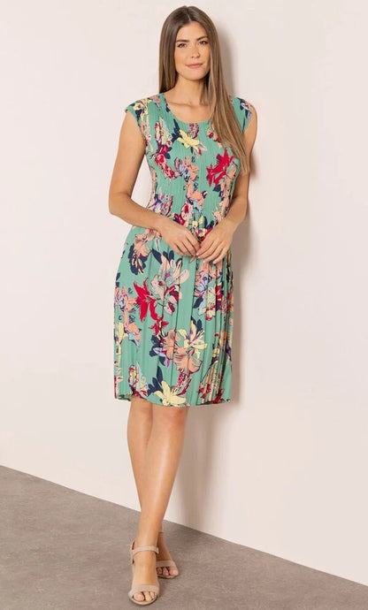 Printed Round Neck Pleated Dress